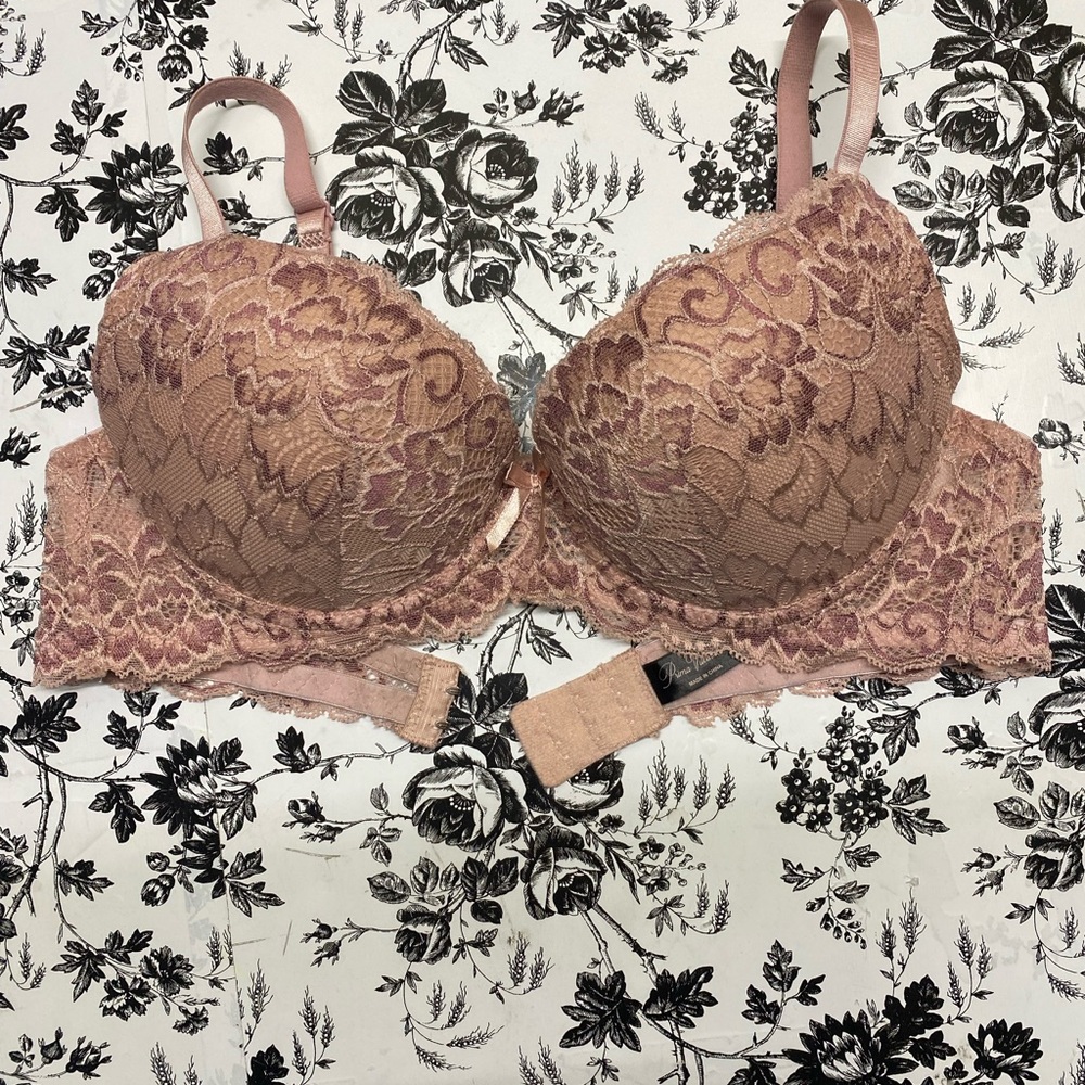 * Prima Valentina 36B Lace Underwire Bra in Blush pink push up Demi cup